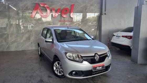 RENAULT SANDERO 1.6 EXPRESSION 8V FLEX 4P MANUAL RENAULT SANDERO 1.6 EXPRESSION 8V FLEX 4P MANUAL